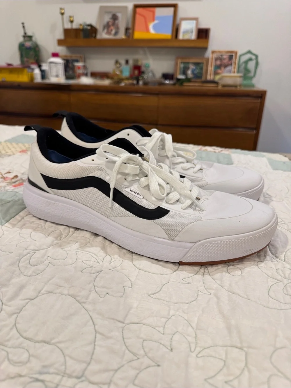 Never worn black and white vans ultrarange